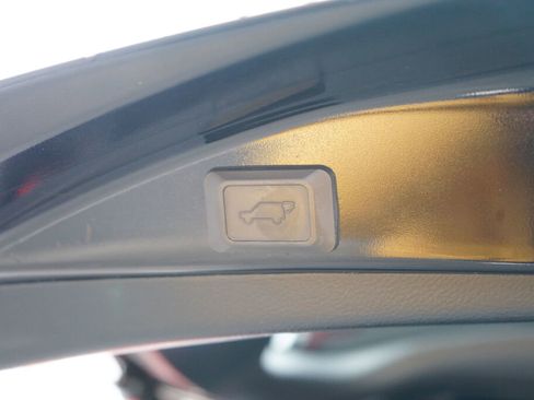 Used 2014 Toyota RAV4 Limited image 6