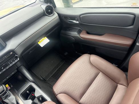 Used 2025 Toyota Land Cruiser image 15