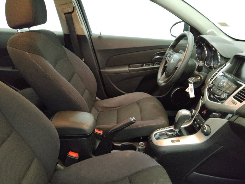 Used 2015 Chevrolet Cruze LT w/ Sun And Sound Package FWD image 21