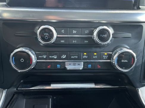 Used 2023 Ford F150 Lariat w/ FX4 Off-Road Package AWD/4WD image 19