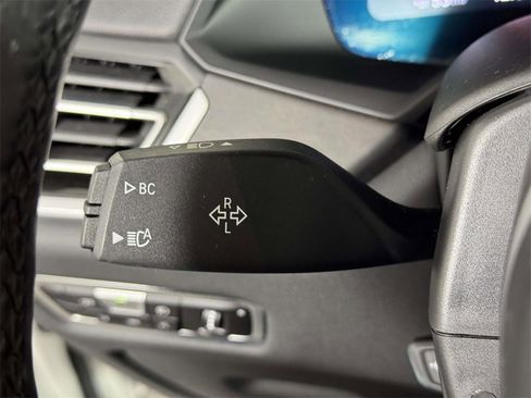 Used 2023 BMW X5 xDrive40i w/ M Sport Package image 21