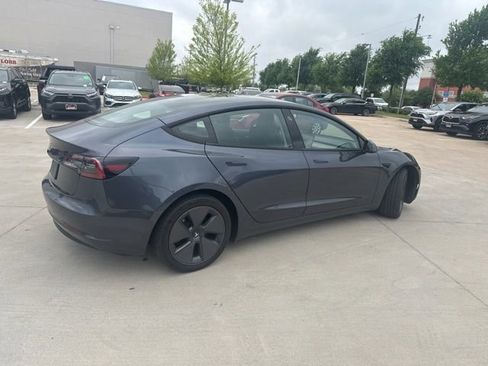 Used 2023 Tesla Model 3 Standard Range image 3