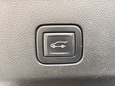 Used 2021 Chevrolet Tahoe High Country w/ Premium Package image 37