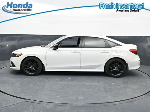 Used 2023 Honda Civic Sport image 6