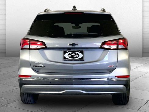 Used 2023 Chevrolet Equinox RS FWD image 3