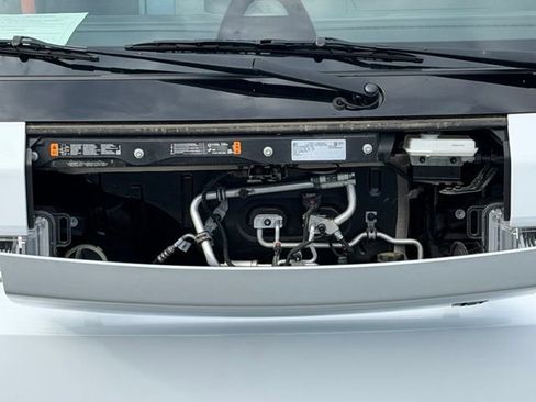 Used 2024 Chevrolet Brightdrop 600 w/ Commercial Equipment Package AWD/4WD image 17