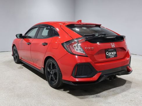 Used 2018 Honda Civic Sport image 5