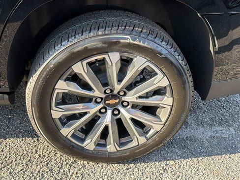New 2026 Chevrolet Tahoe High Country AWD/4WD image 12