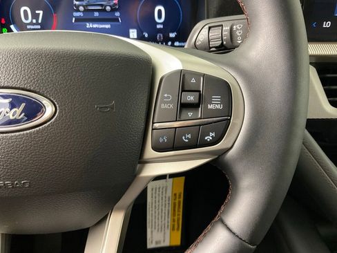 New 2026 Ford Explorer Active RWD image 26