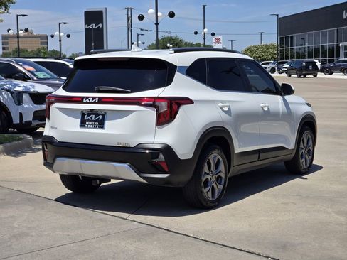 Certified 2024 Kia Seltos S FWD image 4