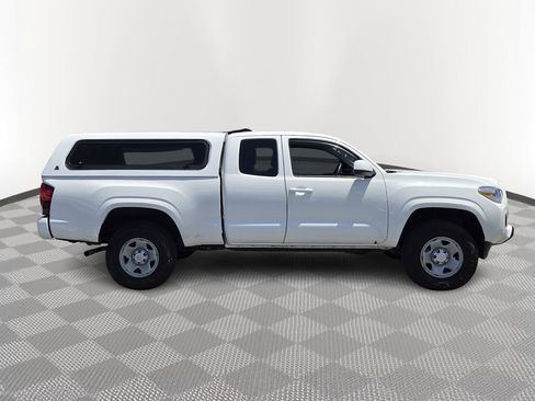 Used 2022 Toyota Tacoma SR RWD image 7