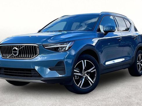 Certified 2024 Volvo XC40 B5 Core AWD/4WD image 15