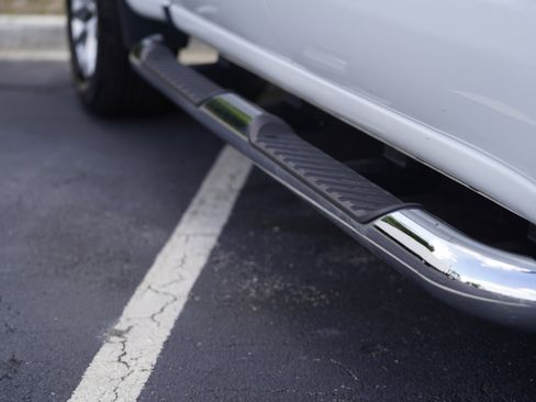 Used 2022 Chevrolet Silverado 1500 LT image 39