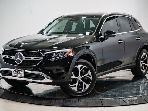 Certified 2025 Mercedes-Benz GLC 350e 4MATIC image 1