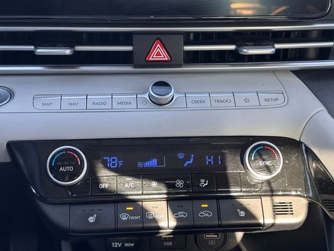 Used 2023 Hyundai Elantra Limited image 33