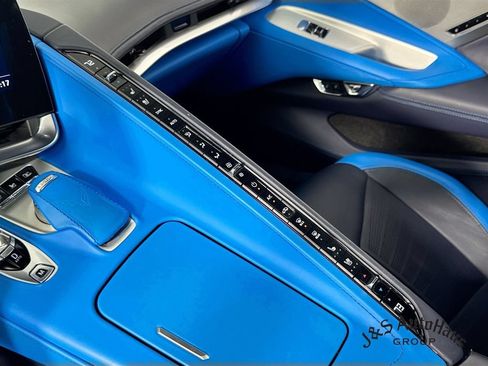 Used 2022 Chevrolet Corvette Stingray Premium Conv w/ 3LT RWD image 21