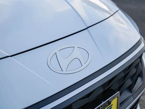 New 2025 Hyundai Elantra Sport image 11