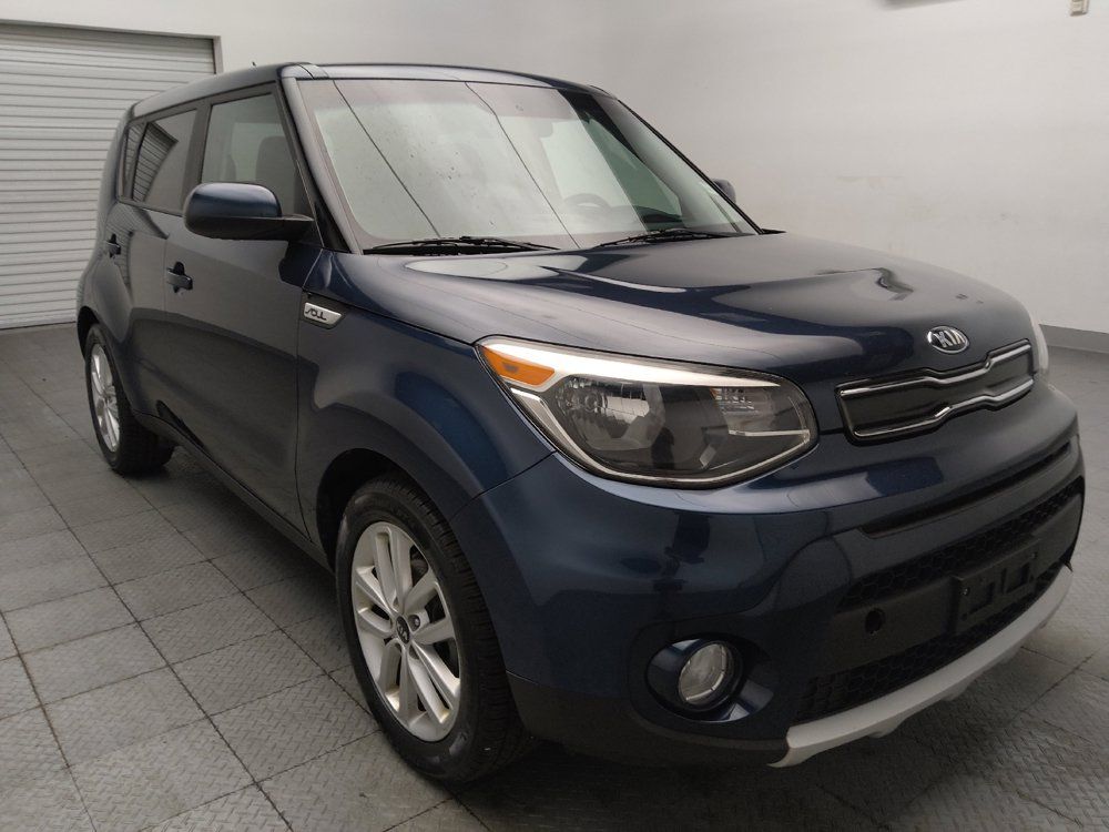 Used 2018 Kia Soul + FWD image 13