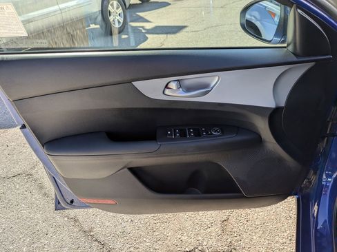 Used 2023 Kia Forte LXS image 10