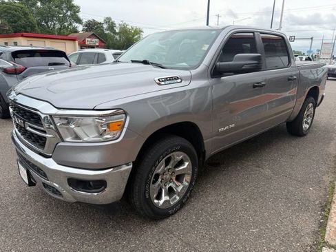 Used 2023 RAM 1500 Big Horn AWD/4WD image 3