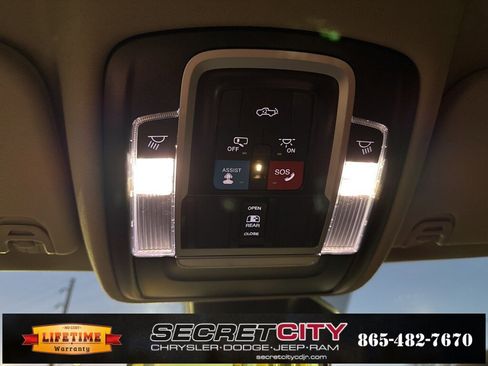 Used 2025 RAM 1500 Limited image 43