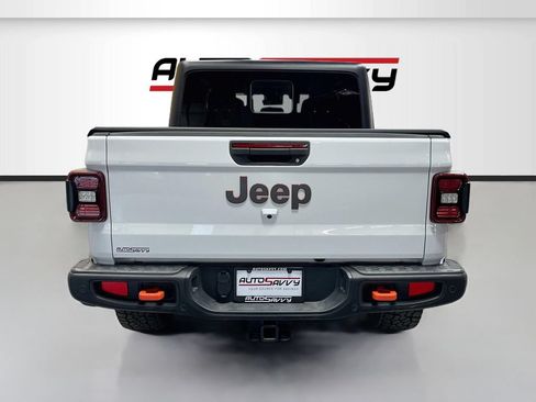 Used 2024 Jeep Gladiator Mojave w/ Technology Group AWD/4WD image 6