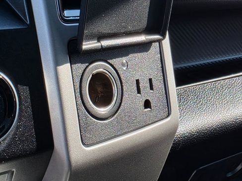 Used 2018 Ford F150 Lariat w/ Equipment Group 502A Luxury image 41