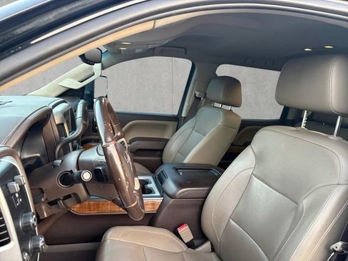 Used 2018 GMC Sierra 1500 SLT AWD/4WD image 19