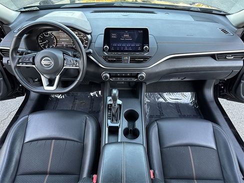 Used 2021 Nissan Altima 2.5 SR image 9