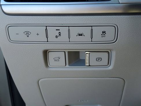 Used 2021 Hyundai Palisade SEL w/ Premium Package image 16