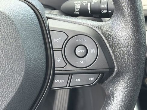Certified 2025 Toyota RAV4 XLE FWD image 10