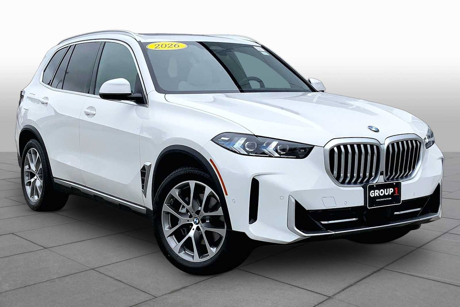 Used 2026 BMW X5 xDrive40i w/ Premium Package AWD/4WD image 2