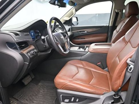 Used 2018 Cadillac Escalade ESV Premium Luxury AWD/4WD image 15
