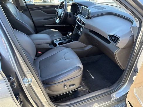 Used 2020 Hyundai Santa Fe SEL w/ Convenience + Premium Package image 13