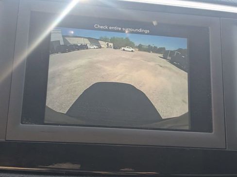Used 2021 Chrysler Voyager LX FWD image 25