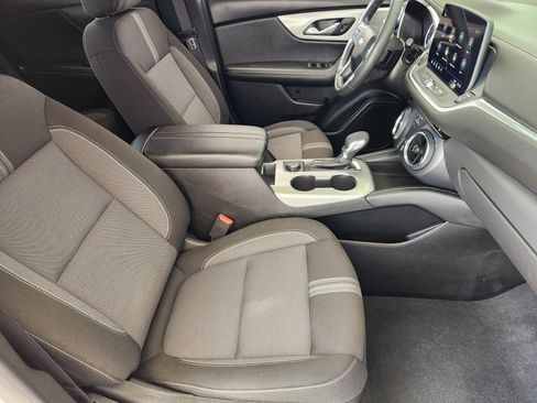 Used 2025 Chevrolet Blazer LT AWD/4WD image 15