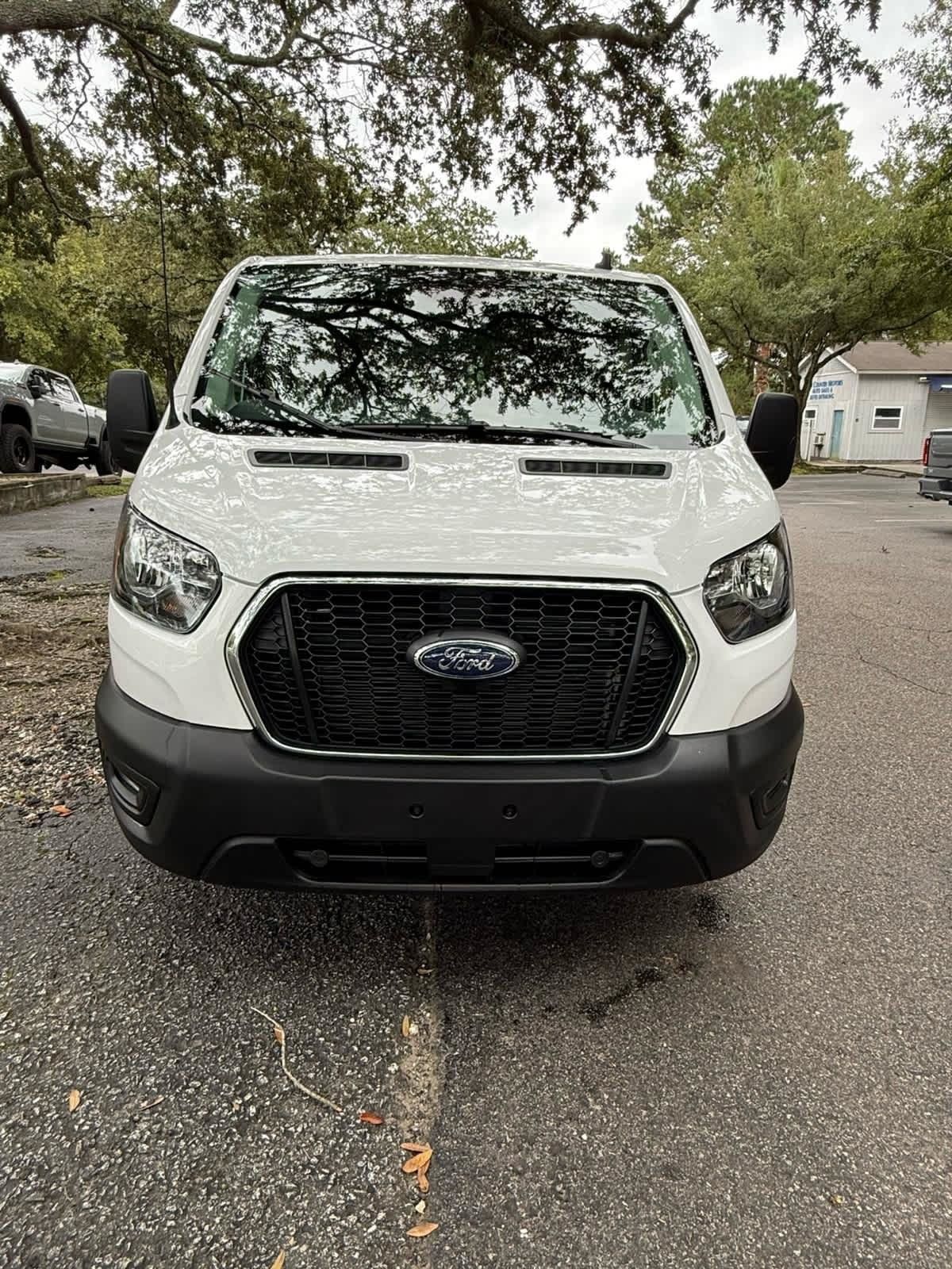 Used 2025 Ford Transit 250 Low Roof w/ Exterior Upgrade Package RWD image 8