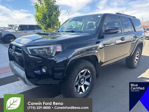 Used 2021 Toyota 4Runner TRD Off-Road Premium w/ Moonroof Package AWD/4WD image 4