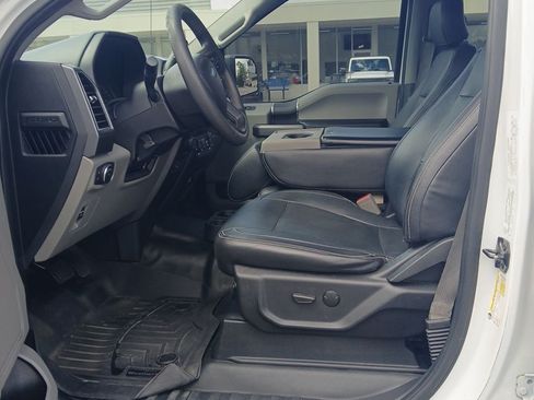 Used 2019 Ford F150 XLT w/ Trailer Tow Package AWD/4WD image 6