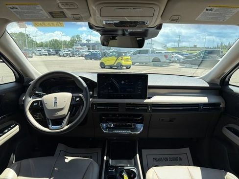 Used 2024 Lincoln Corsair AWD w/ Equipment Group 101A image 13