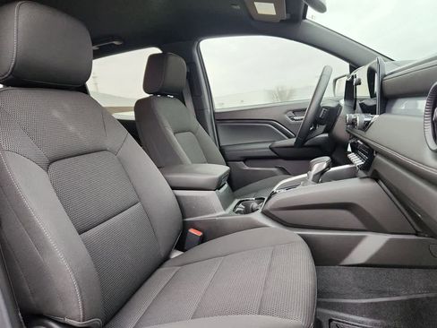 Used 2025 Chevrolet Colorado LT w/ Advanced Trailering Package image 18