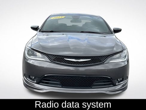 Used 2015 Chrysler 200 S image 3