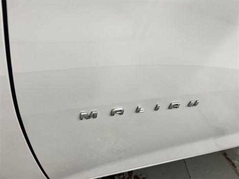 Used 2018 Chevrolet Malibu LT w/ Leather Package image 26