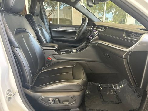 Used 2024 Jeep Grand Cherokee Limited 4xe AWD/4WD image 25