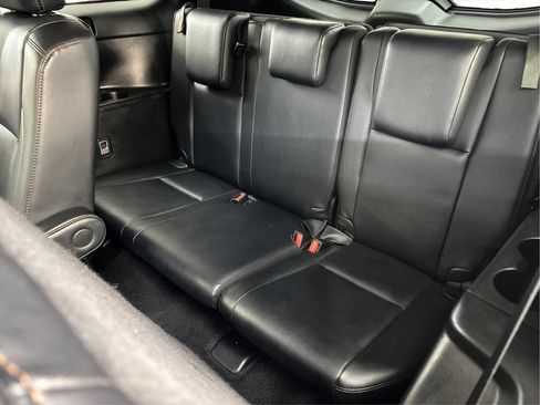 Used 2019 Toyota Highlander XLE AWD/4WD image 42