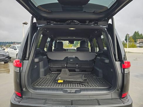 Used 2024 Lexus GX 550 image 17