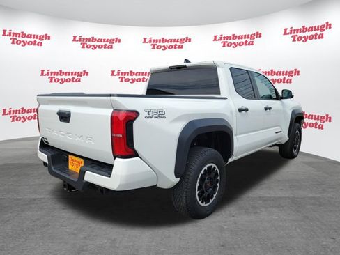 Used 2024 Toyota Tacoma TRD Off-Road AWD/4WD image 22