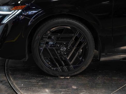 Used 2026 Nissan Sentra SR w/ Floor Mat Package FWD image 9