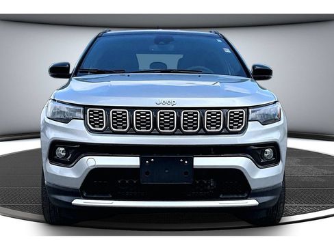 Certified 2026 Jeep Compass Limited AWD/4WD image 4