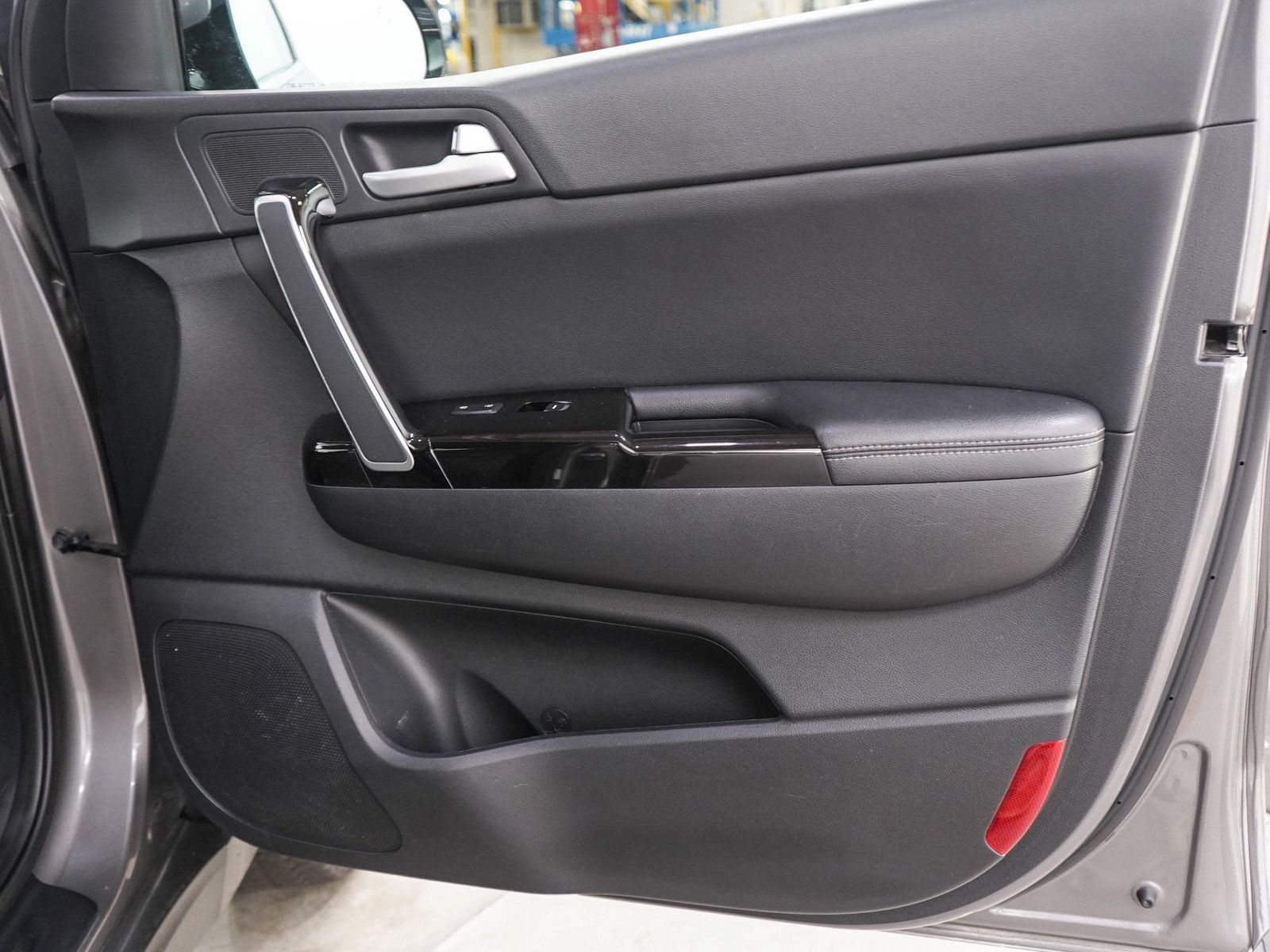 Used 2018 Kia Sportage EX AWD/4WD image 9